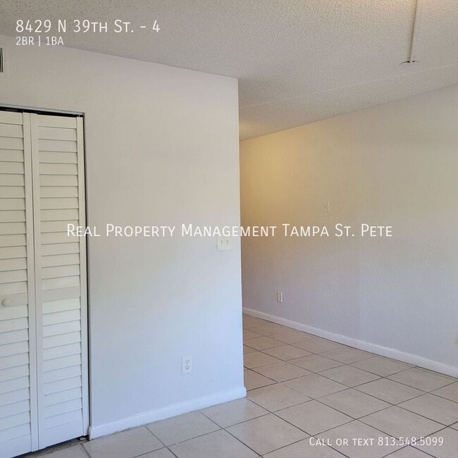 Building Photo - 8429 N 39th St