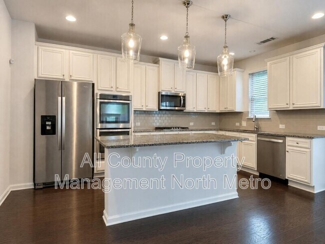 Building Photo - 7880 Brewton Creek Dr