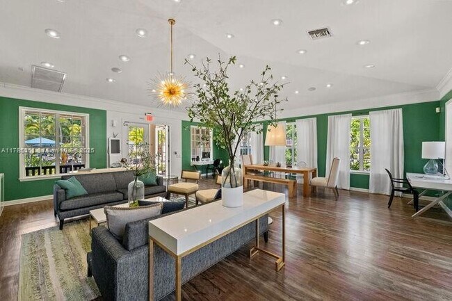 Building Photo - 5555 N Military Trl