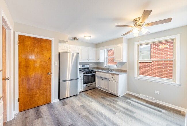 Building Photo - 8533 Massasoit Ave