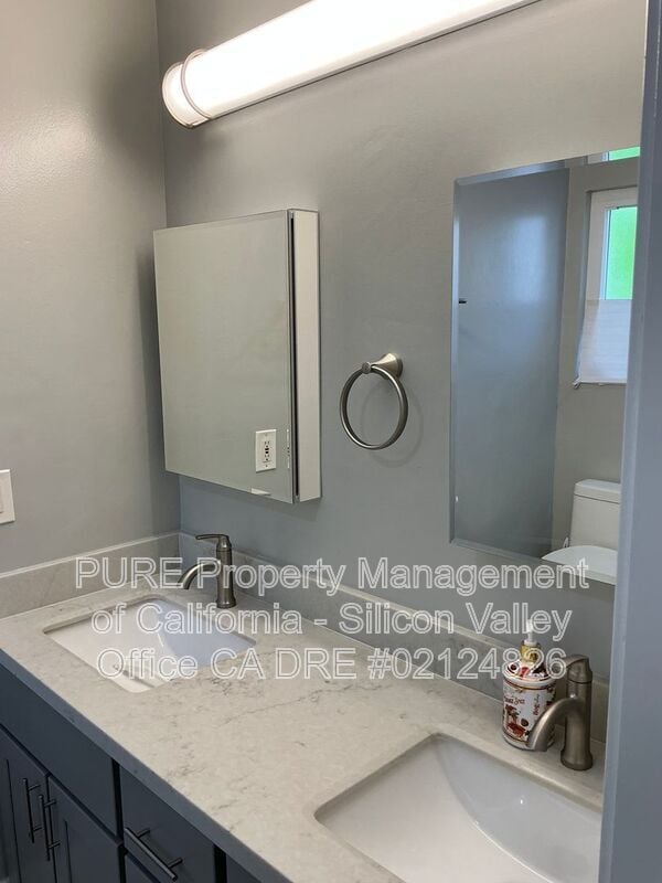 Building Photo - 2607 Erskine Ln