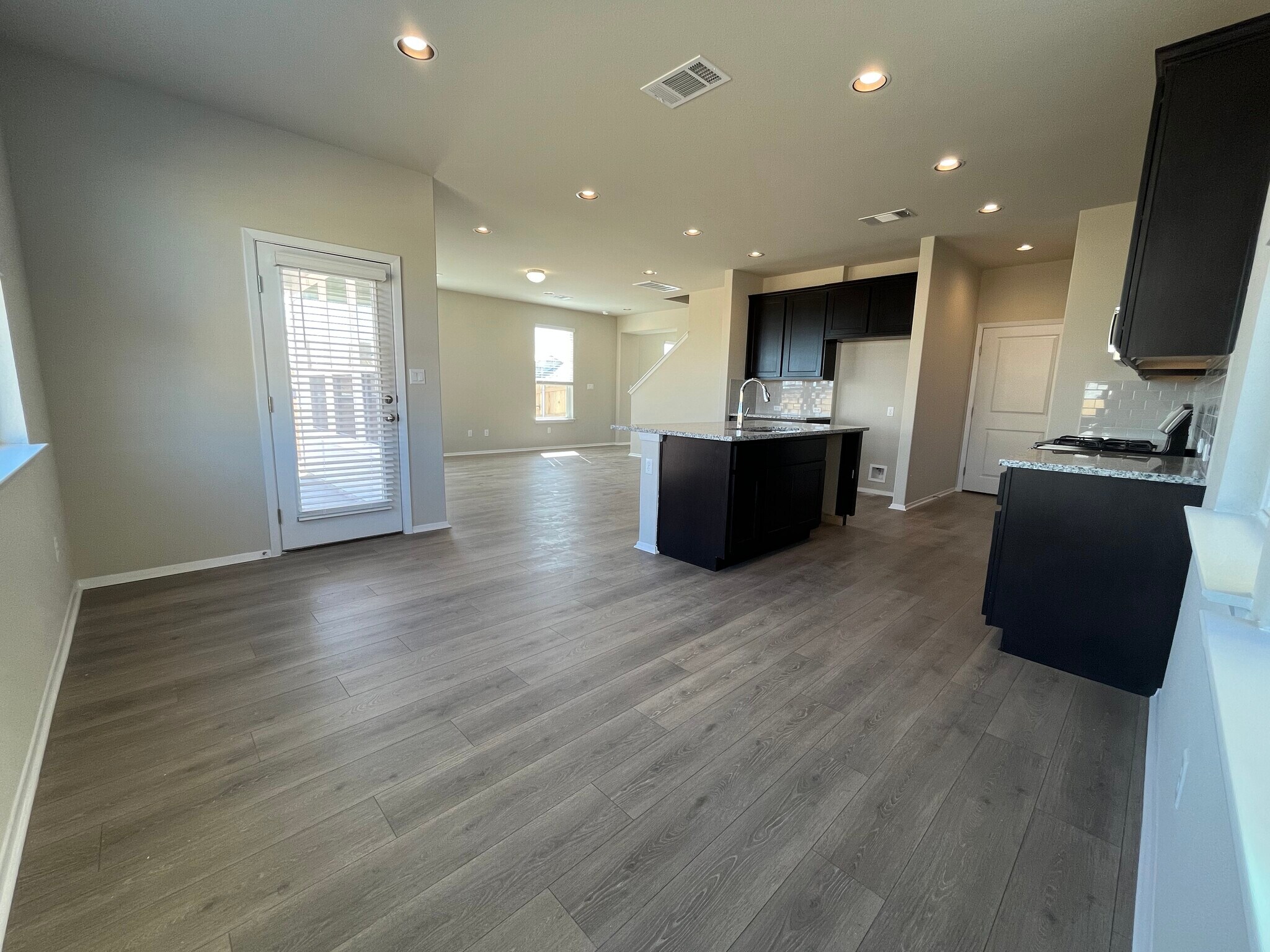 Building Photo - 108 Living Reef Dr