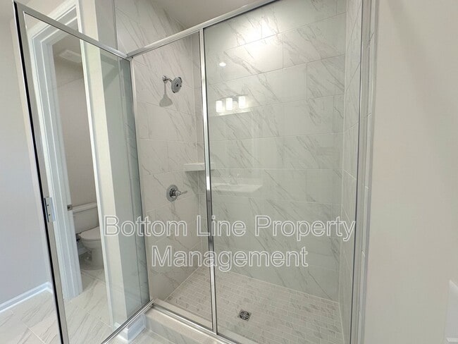 Building Photo - 3037 Hutton Gdns Ln