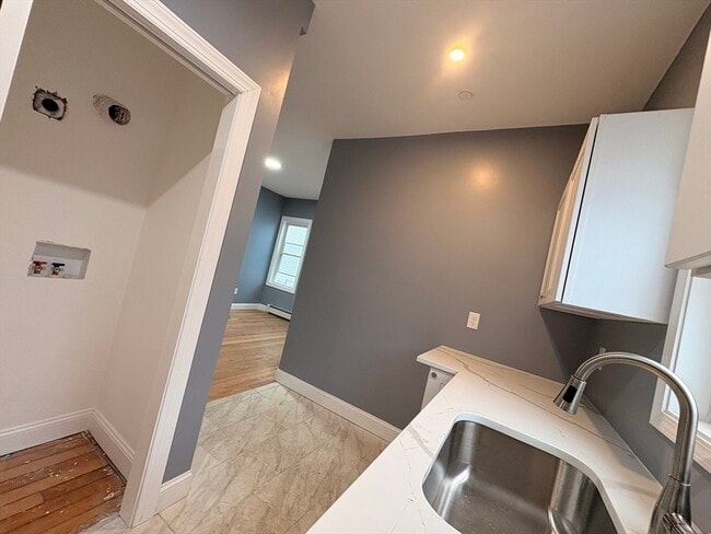 Building Photo - 25 Central Square