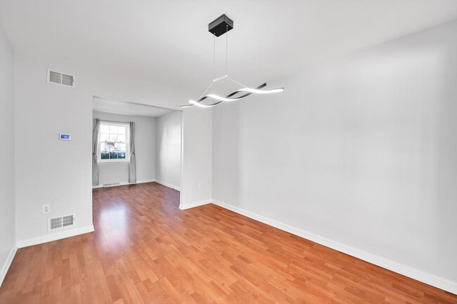 Building Photo - Well Maintained 3 Bedroom Townhome in East Lampeter Township