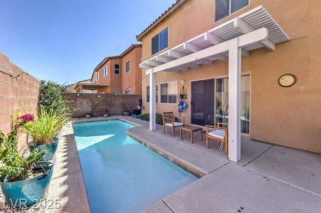 Building Photo - 10598 Cliff Lake St