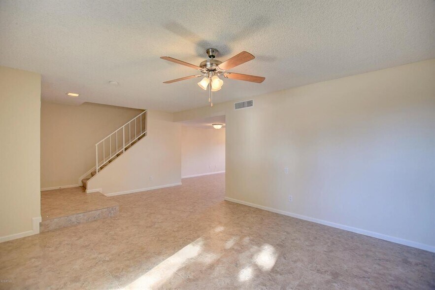 Building Photo - 8344 E Chaparral Rd