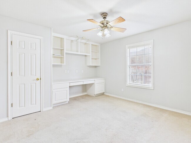 Building Photo - 3203 Von Trapp Ln