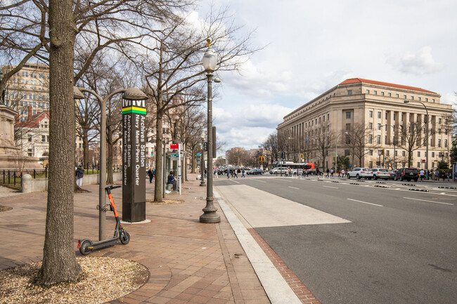 Building Photo - 425 8th St NW