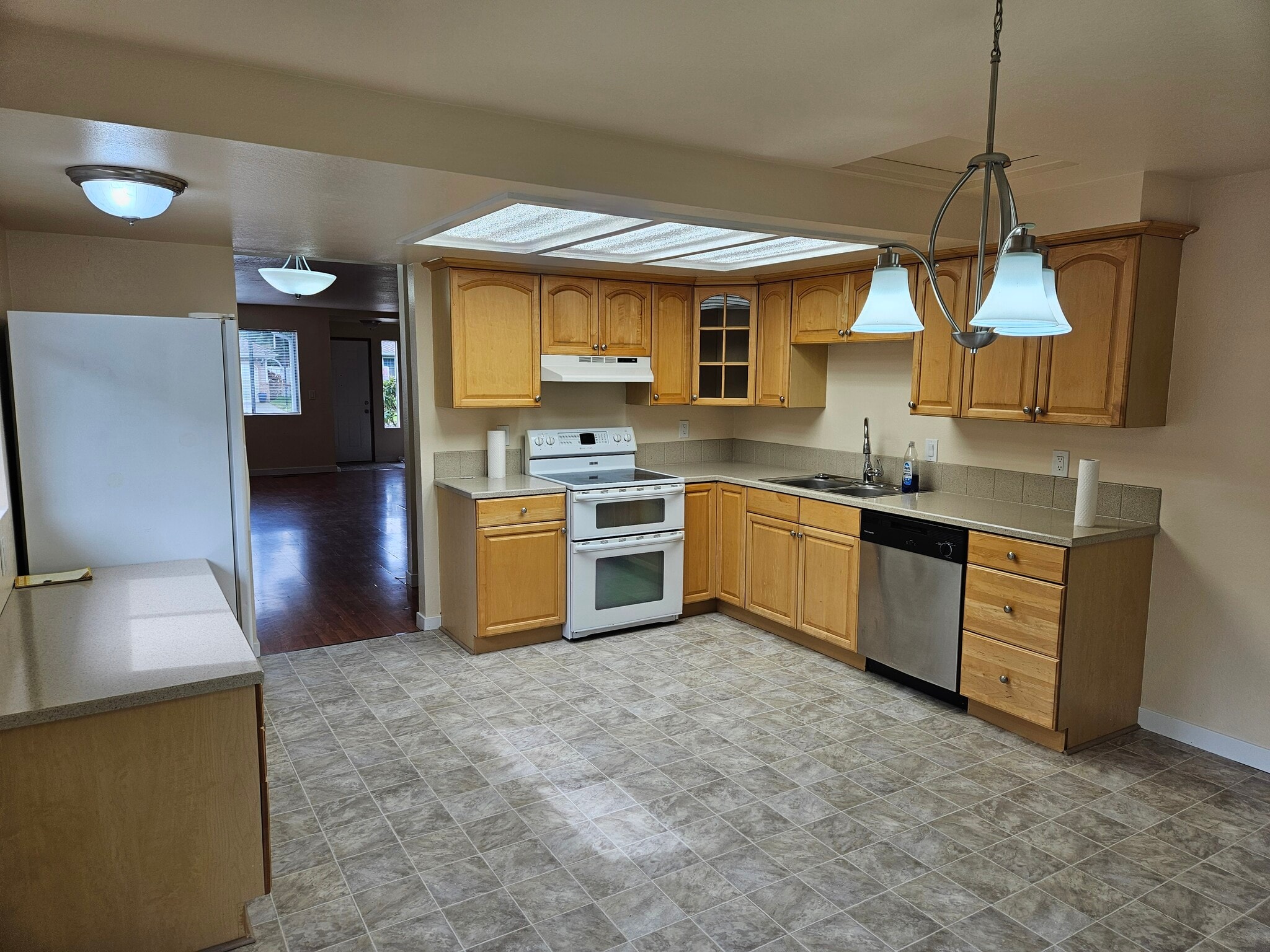 Kitchen - 10011 33rd Ave SE