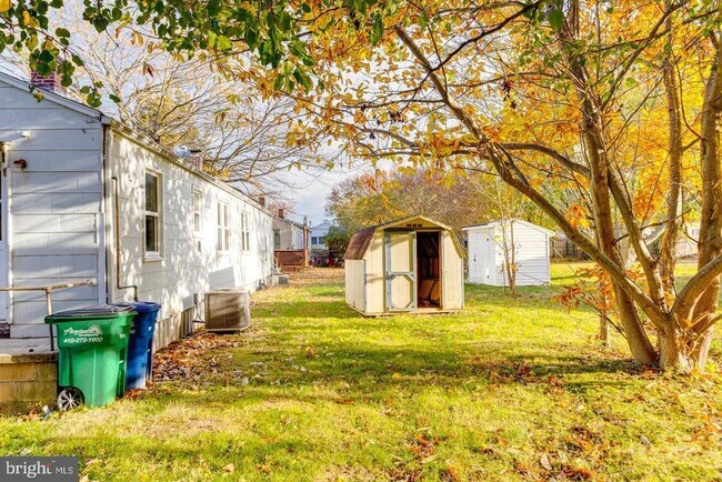 Building Photo - 2 Chesapeake Ct