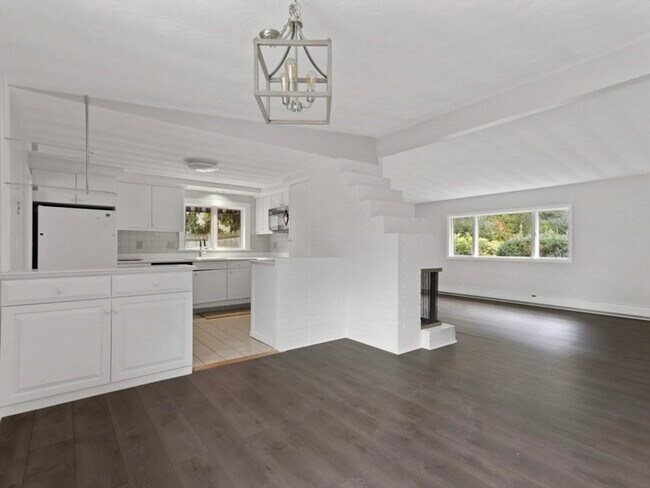 Building Photo - 83 Joseph Rd