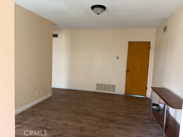 Building Photo - 8653 Norwood Pl