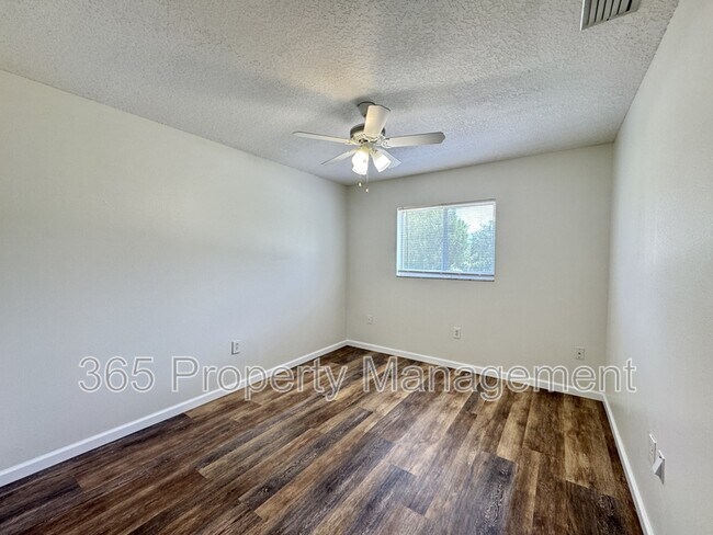 Building Photo - 4441 Tiffin Ave