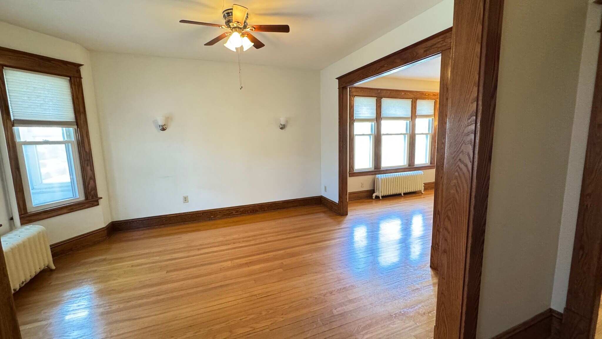 Building Photo - 15 W Erie St