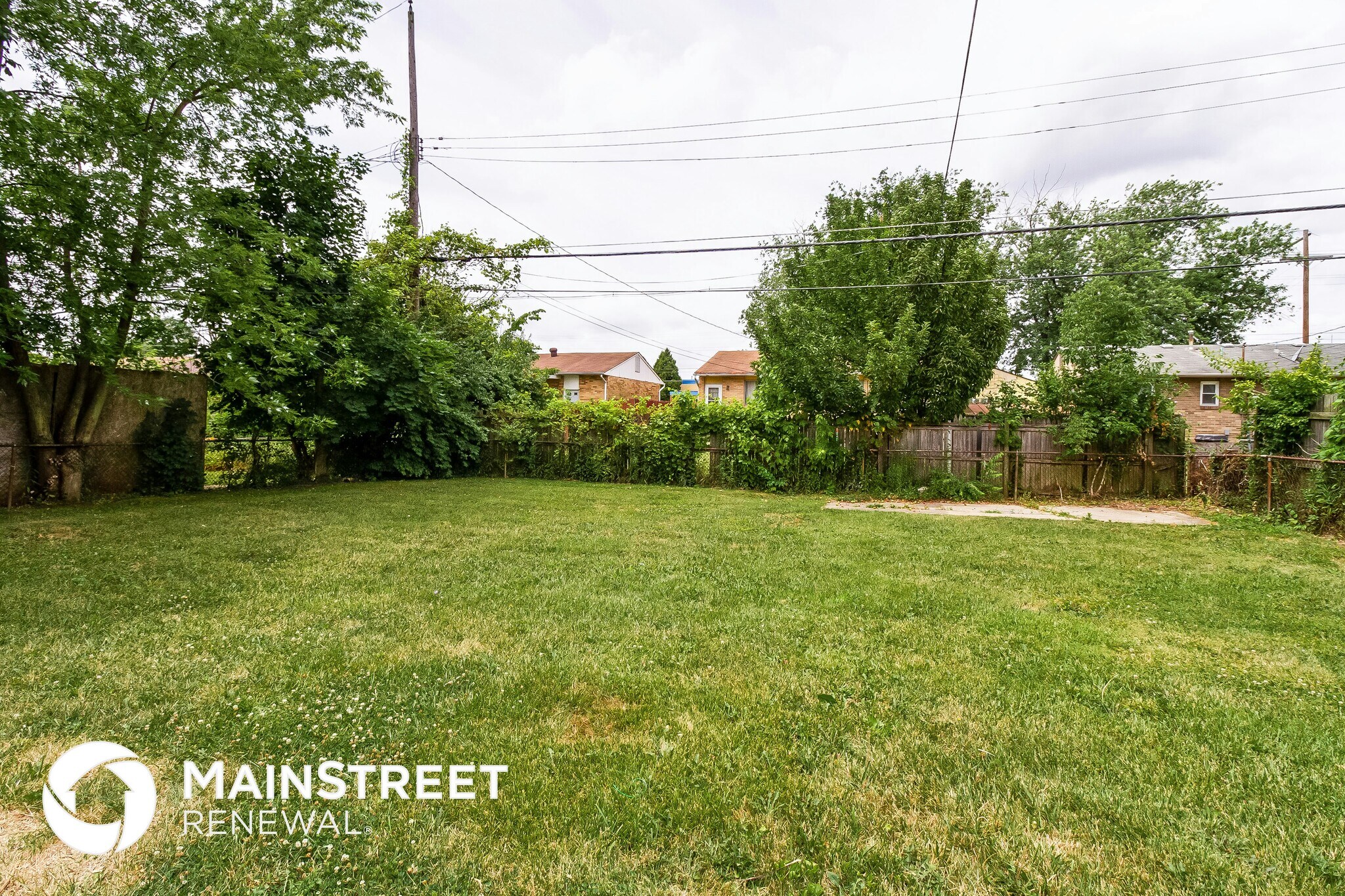 Building Photo - 1689 Geraldine Ave