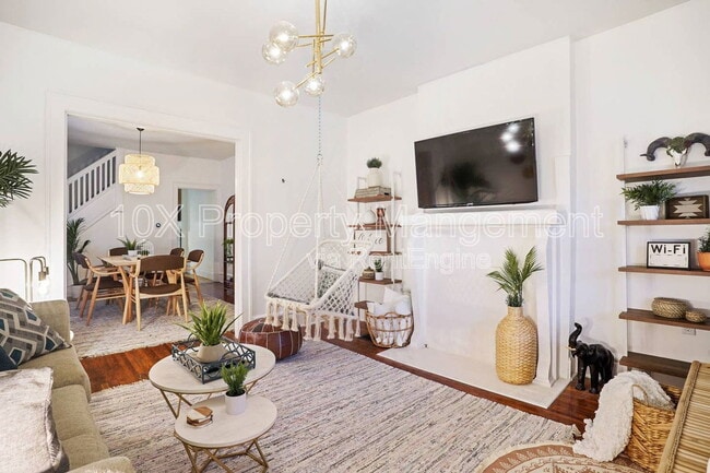 Primary Photo - 1351 N 5th St