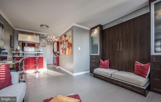 Building Photo - 801 N Pitt St