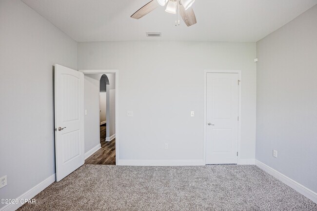 Building Photo - 3203 Colter St