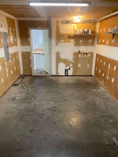 Building Photo - 137 Village Ct