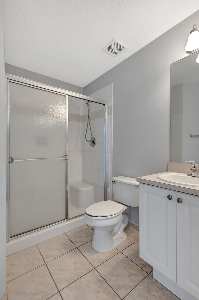 Building Photo - 11020 Legacy Dr