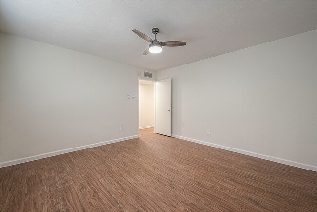 Building Photo - 16810 Sweno Ct
