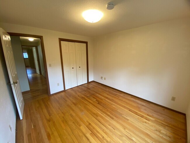 Building Photo - Spacious Buckley Home by Maris Farms