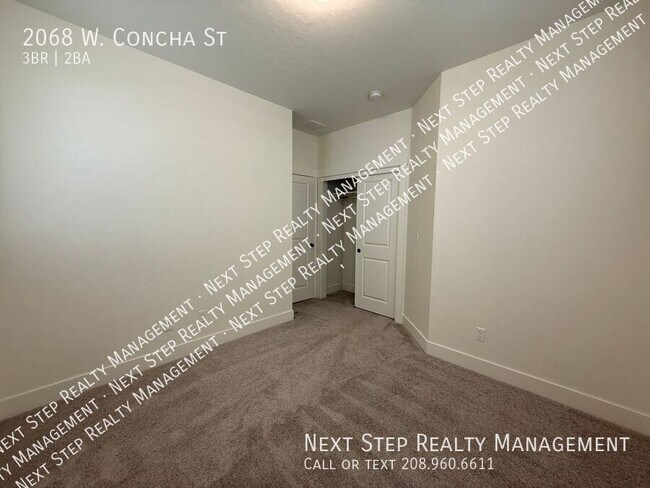 Building Photo - 2068 W Concha St