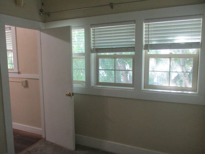 Bedroom - 1730 T St