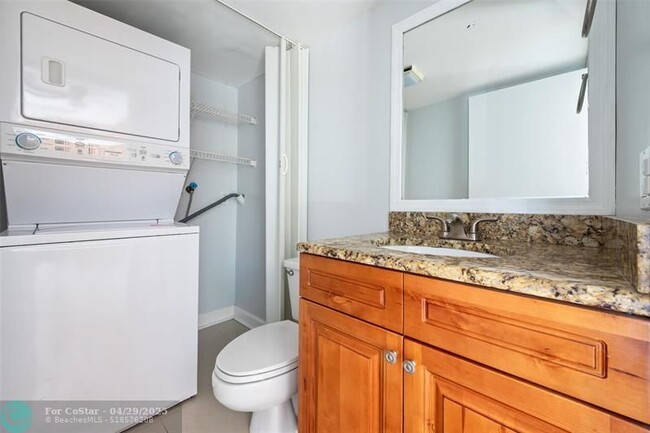 Building Photo - 4101 Wimbledon Dr