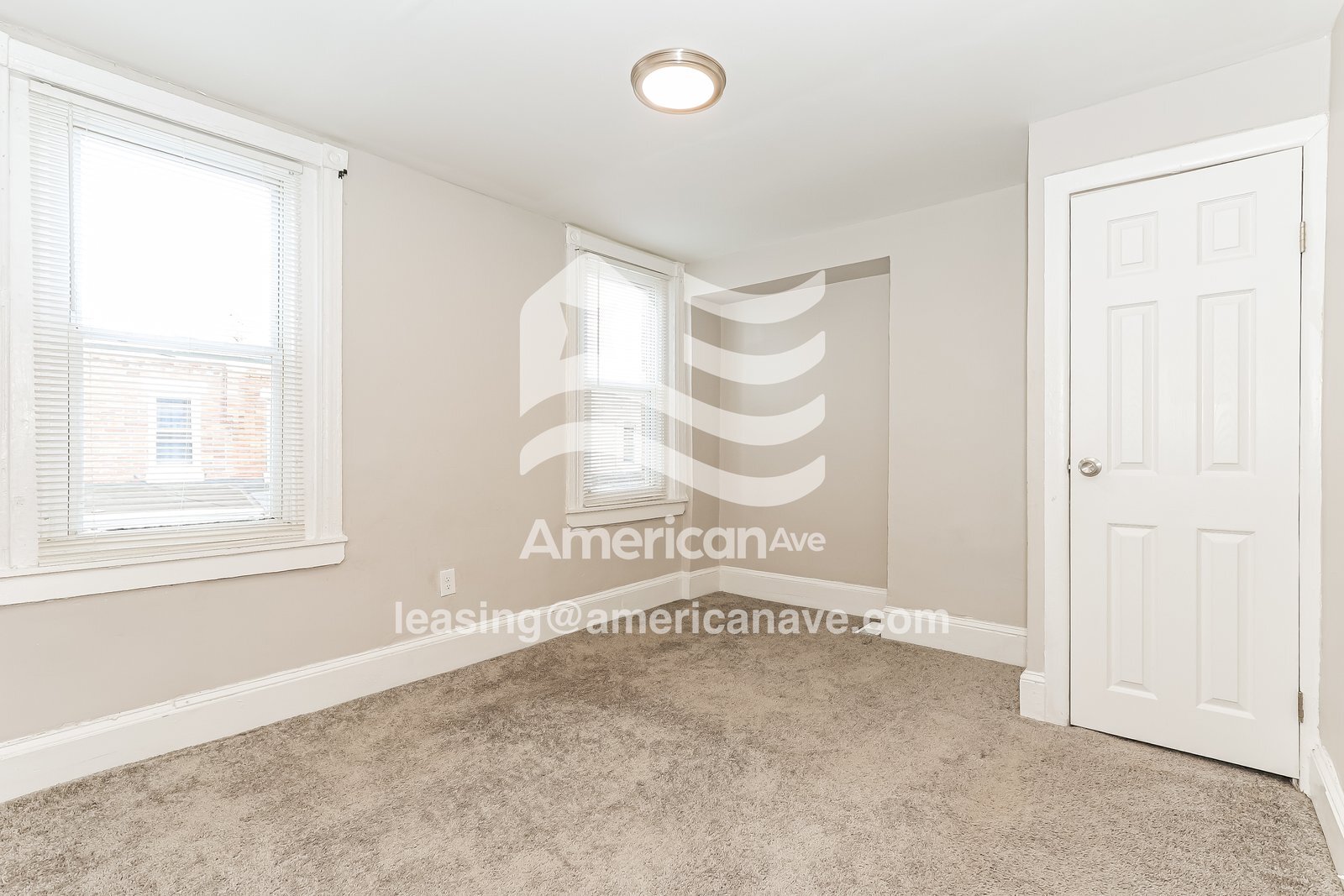 Building Photo - 2130 S Daggett St