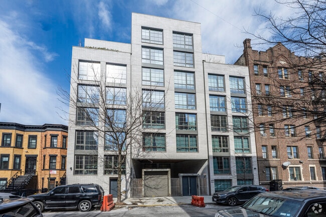 Building Photo - The Benny