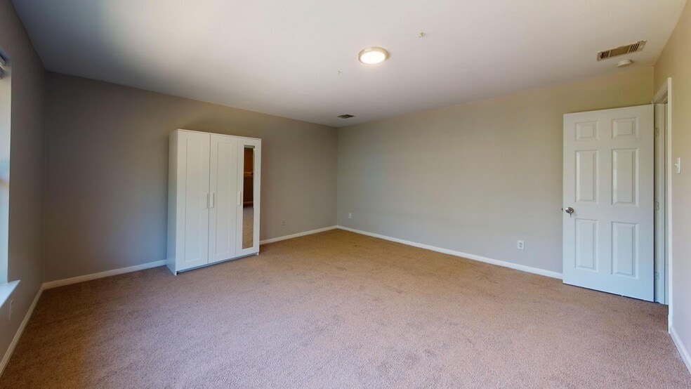 Building Photo - 1534 Lorson Loop