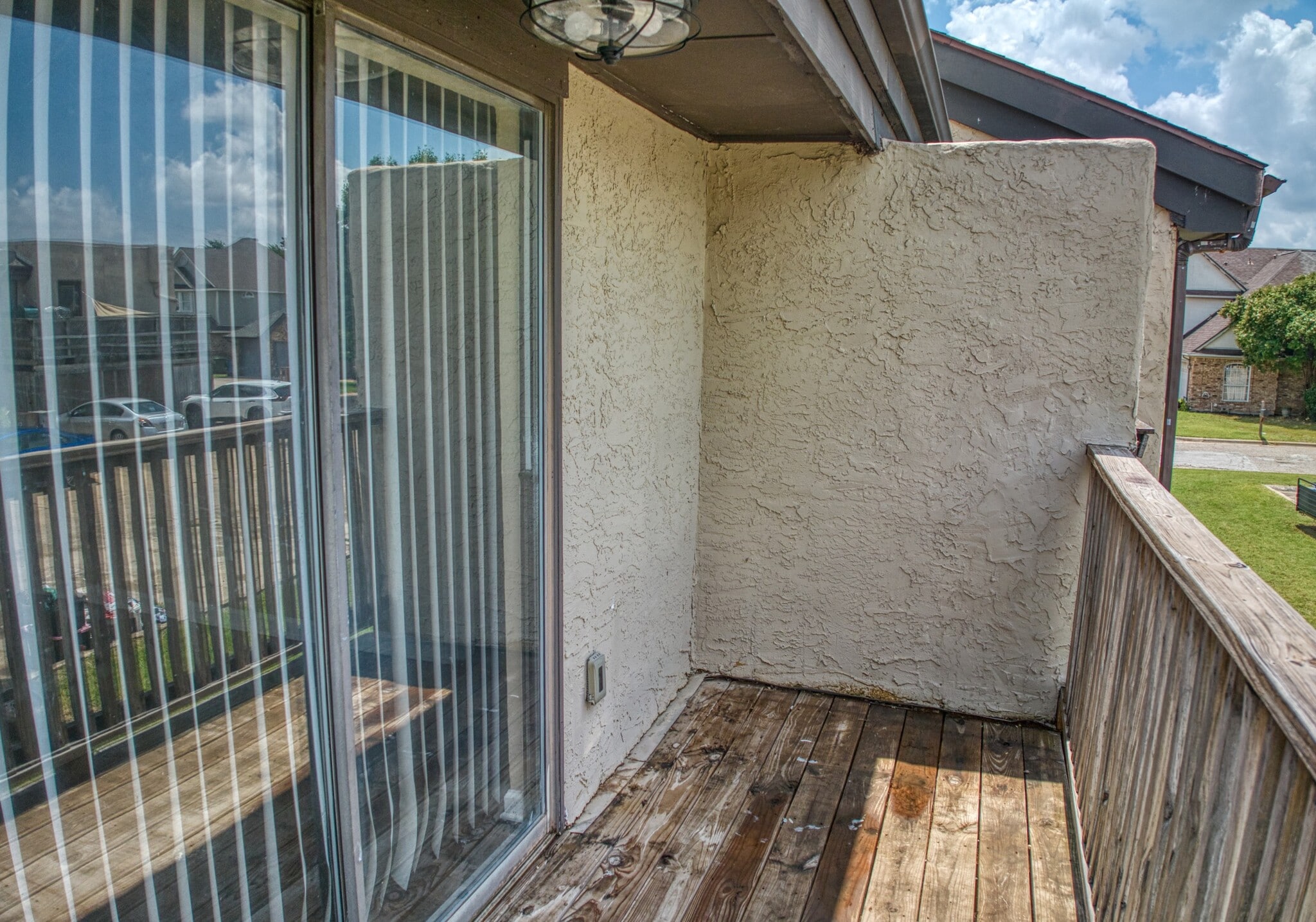 Building Photo - 711 Harbour Town Dr