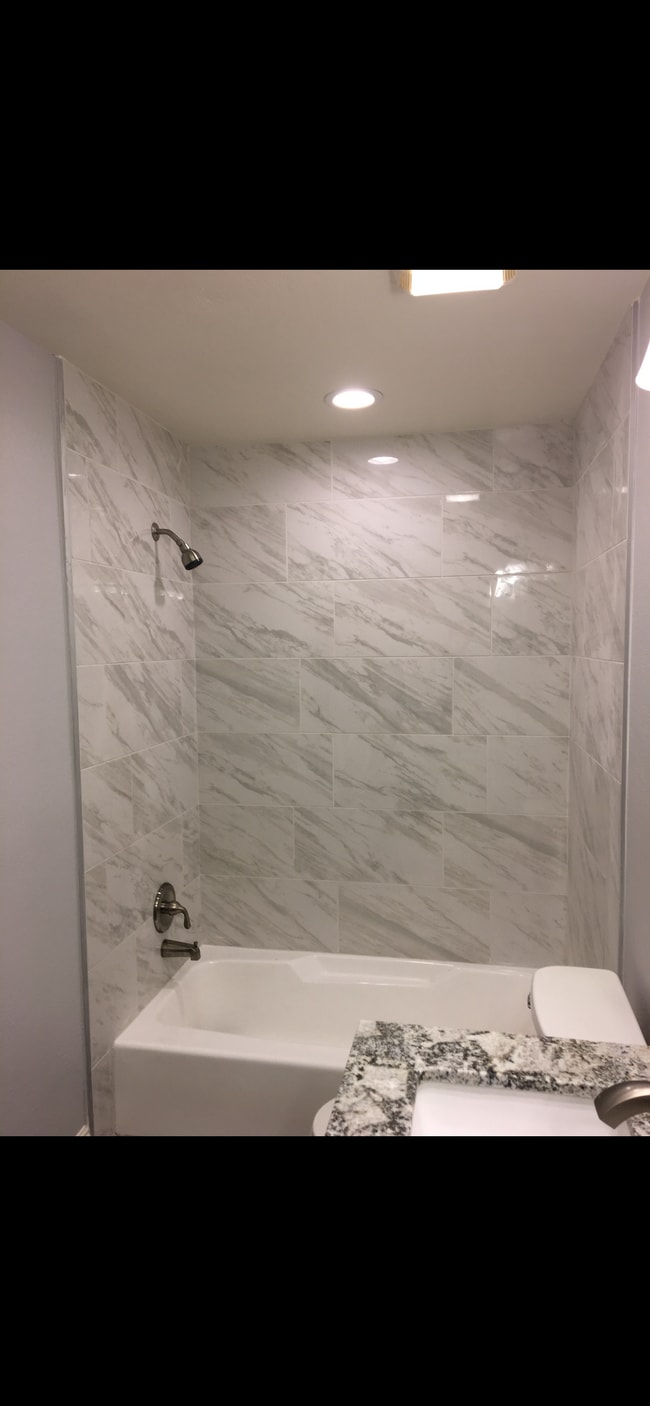 Building Photo - 2205 Pacific Ave