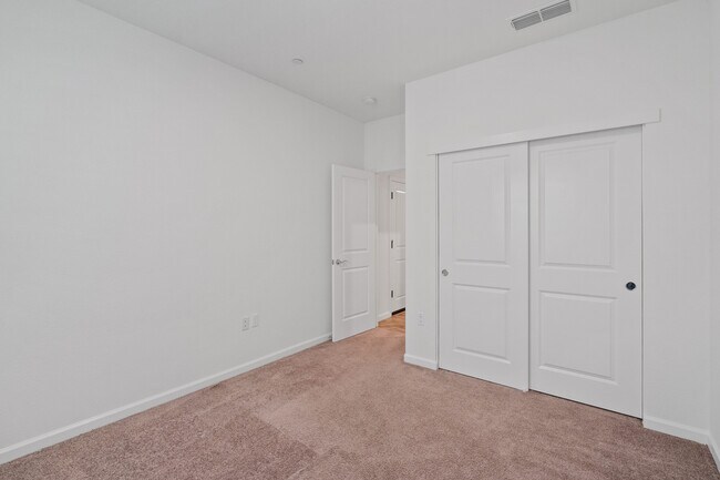 Building Photo - 12691 Thorntonhall Dr