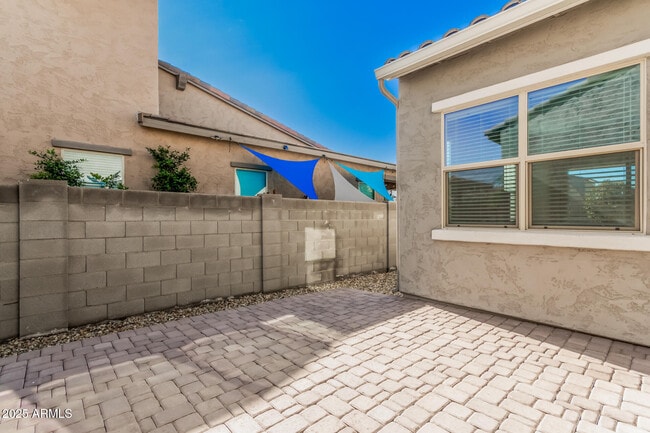 Building Photo - 1882 N 140th Dr