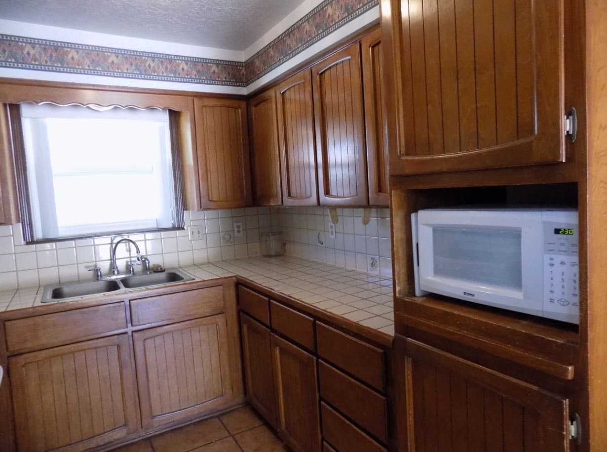 Building Photo - 506 Laura Ct