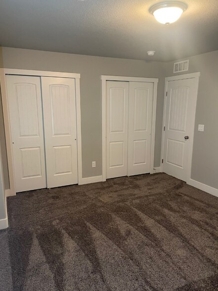 Building Photo - 5971 Poison Spider Rd