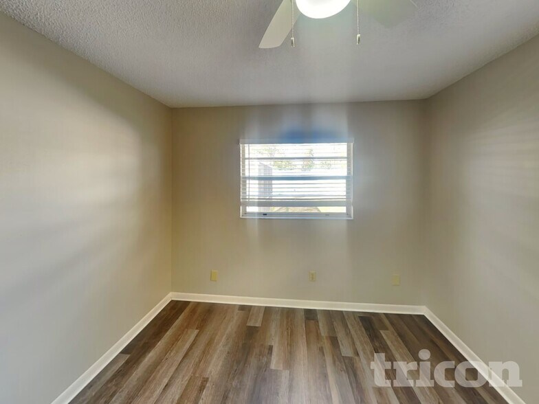 Building Photo - 1924 Derbywood Dr