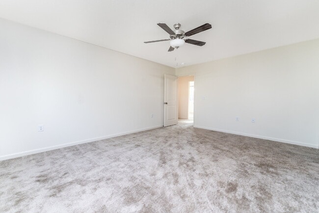 Building Photo - 3662 Foxton Dr