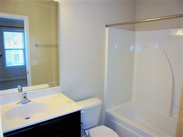 Building Photo - SAYLORS WATCH