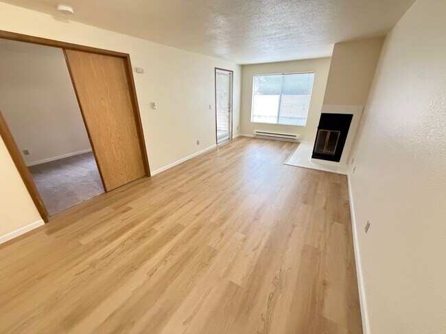 Interior Photo - TWG North