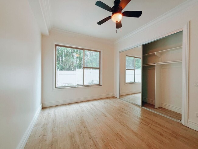 Building Photo - Spacious 6 Bed in Carlsbad with Ocean Views and Roof Top deck, 1 mile to the Beach!!