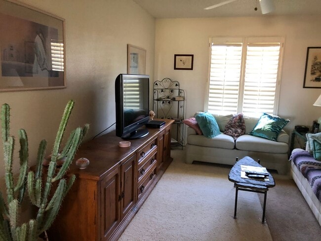 Building Photo - Amazing Golf Course Home in 45+ Active Adult Resort Community!!!  Available for April 16, 2026 th...