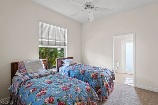 Building Photo - 2822 SW 49th Terrace