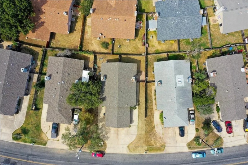 Building Photo - 619 Luther Dr