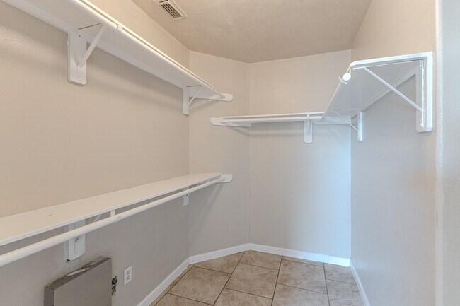 Building Photo - 3619 Fiorella Way