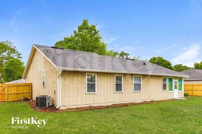 Building Photo - 10865 Saddlehorn Dr