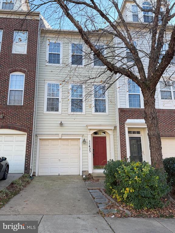 Primary Photo - 11425 Log Ridge Dr